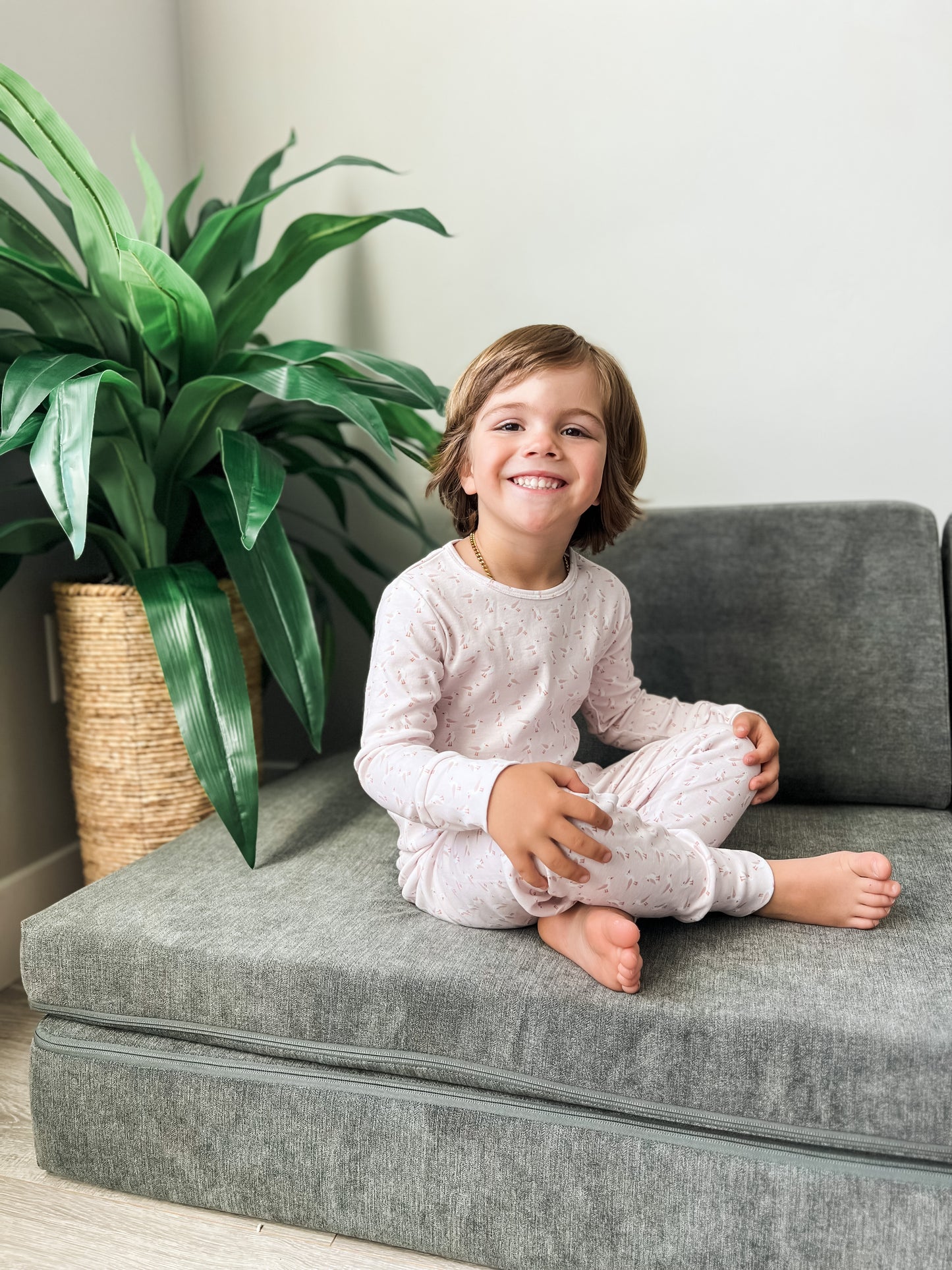 Organic Lounge Set in Sandy Seagulls